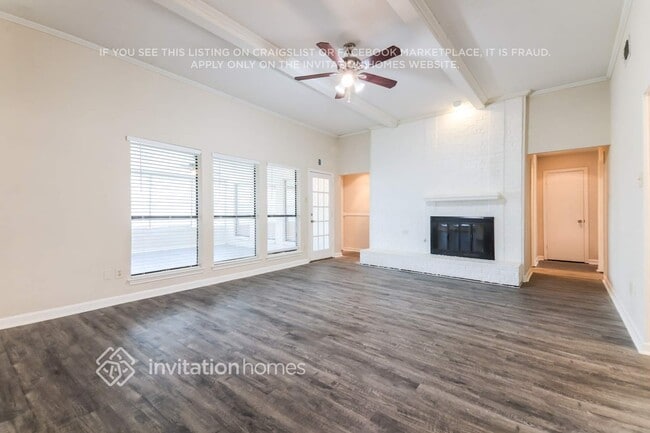 Building Photo - 1717 Brighton Dr