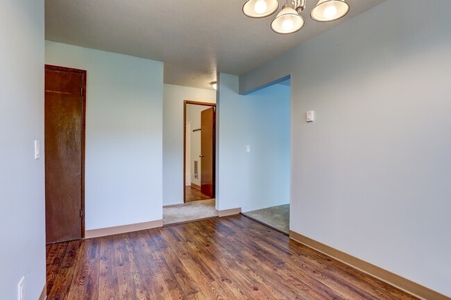 Building Photo - Amber Lantern Apartments