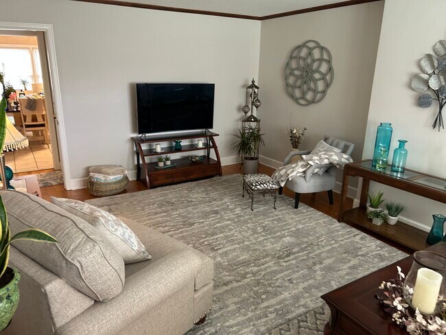 Foto del edificio - 3316 Troy Ave NW