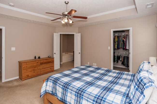 Building Photo - 3624 Crosswinds Dr