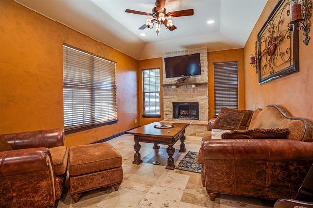 Foto del edificio - 308 Sheri Ln