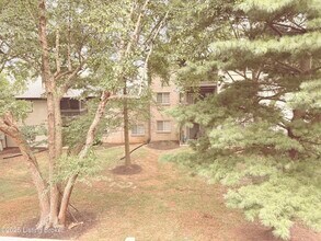 Building Photo - 10303 Trotters Pointe Dr