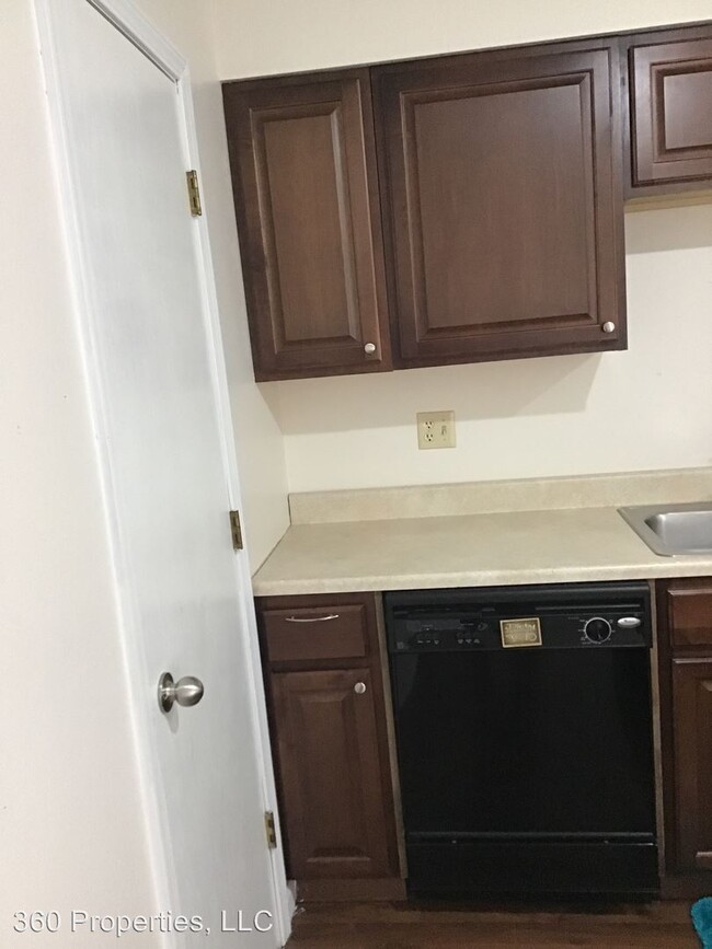 Foto del edificio - 2 br, 2 bath House - 231 12 1/2 Ave E