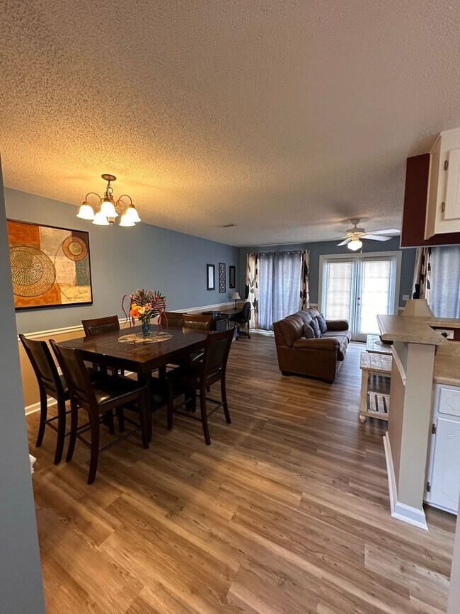 Foto del edificio - Wakefield Subdivision - Fully Furnished TDY Unit!