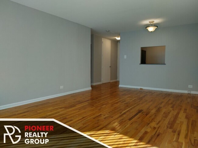 Foto del edificio - 4600 N Clarendon Ave