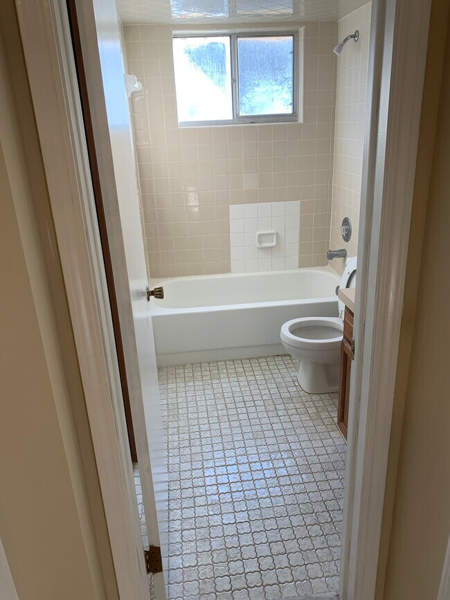 Foto del edificio - 11728 Ft Caroline Lakes Ct