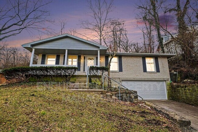 Building Photo - 334 Hyde Park Dr