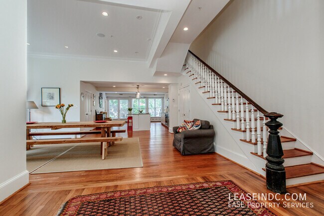 Foto del edificio - 1903 3rd St NW