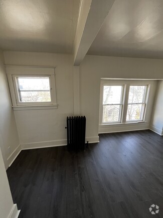 Building Photo - 408 W Ionia St