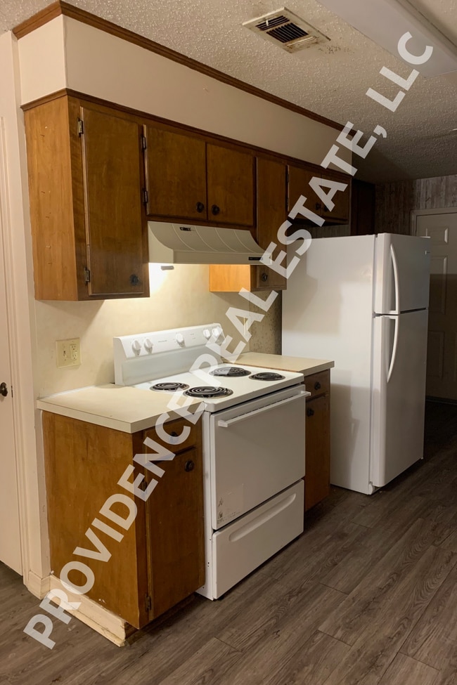 1504 W California Ave Unit Apt8, Ruston, LA 71270 Room for Rent in