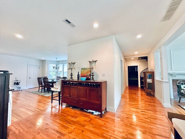 Foto del edificio - 661 Prospect Street