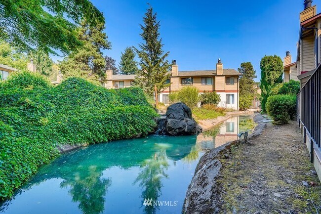 Foto del edificio - 1822 Maple Ln