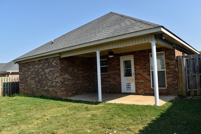 Building Photo - 1074 Grove Landing Ln