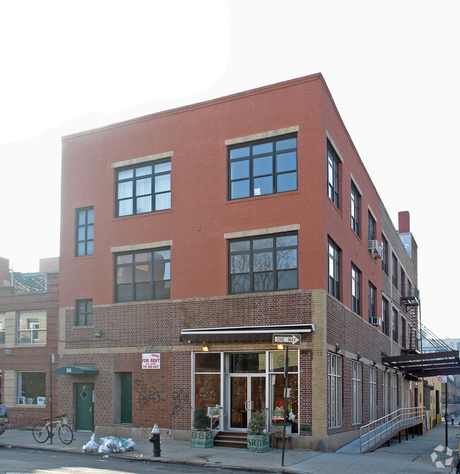 Building Photo - 86 N 6th St