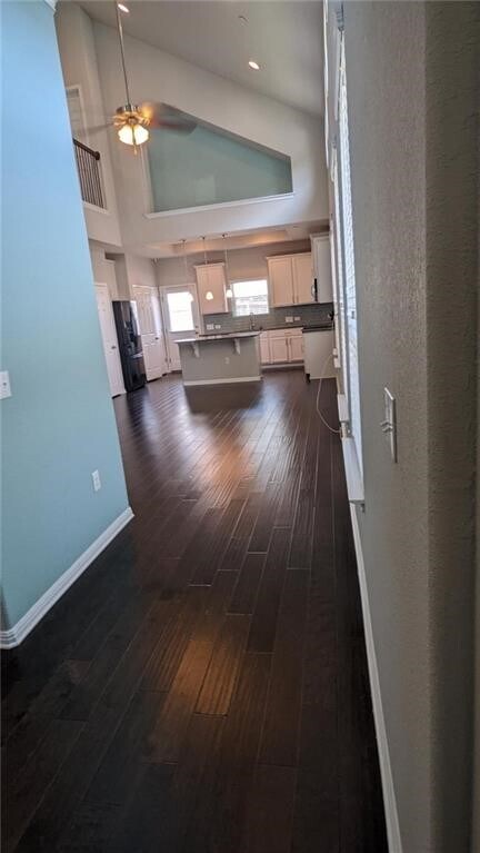 Foto del edificio - 3240 E Whitestone Blvd