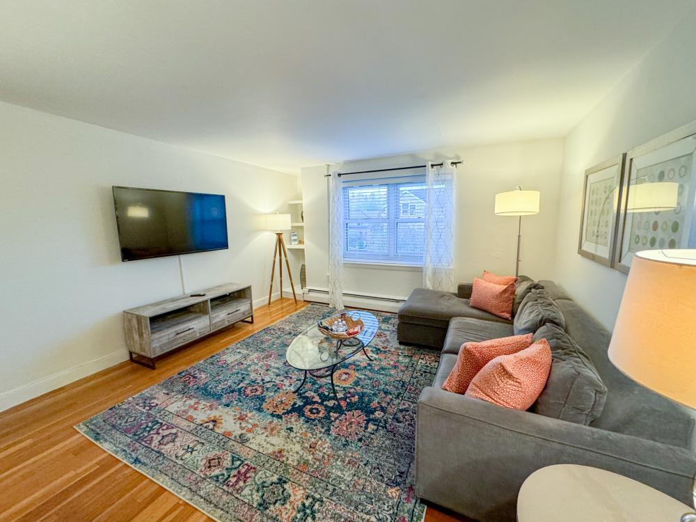 Foto principal - 2 bedroom in Brookline MA 02445