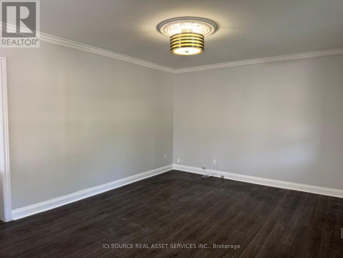 Photo principale - 90 Flamborough Dr