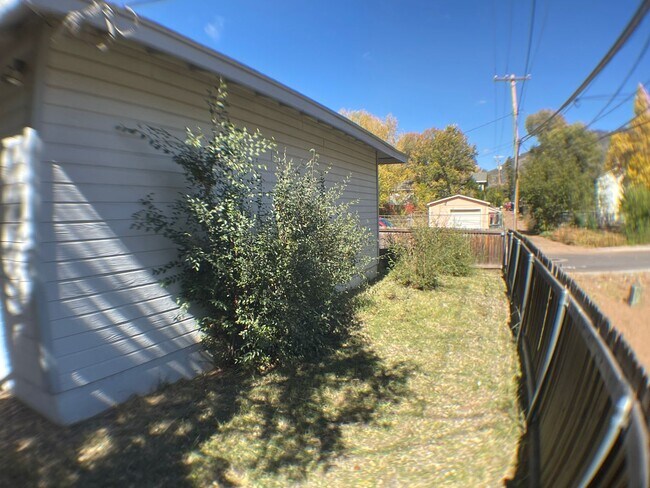 Foto del edificio - Delightful 2 bedroom 1 bathroom home in Sunnsyside!