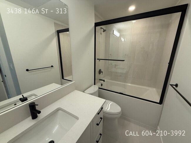 Photo du bâtiment - Brand New Bright Condo