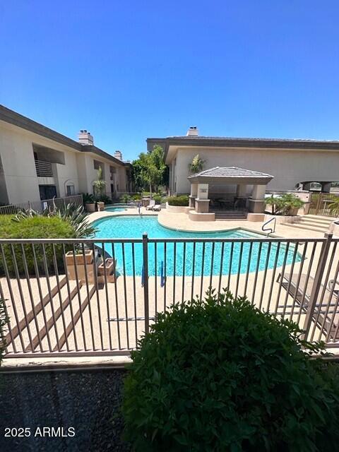 Foto del edificio - 3235 E Camelback Rd