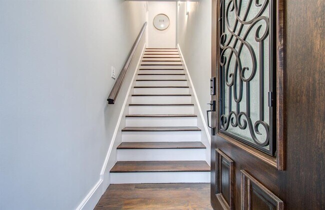 Foto del edificio - 1318 Cleburne St