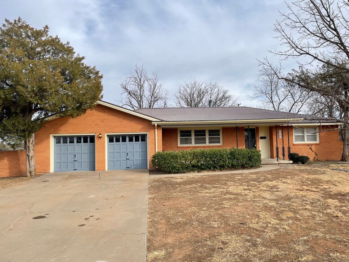 118 N Avondale St, Amarillo, TX 79106 House for Rent in Amarillo, TX