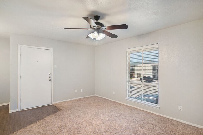 Foto del edificio - 1603 S Cooper St