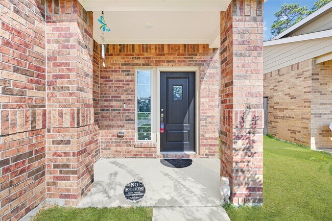 Foto del edificio - 1922 Ballesteros St