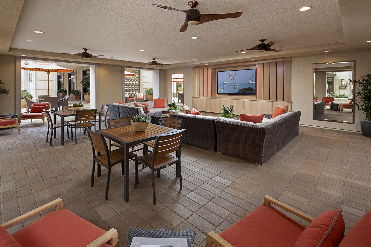 Centerpointe at Irvine Spectrum Apartments Irvine, CA