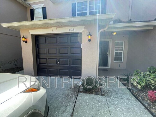 Building Photo - 5081 Kingscrest Ln