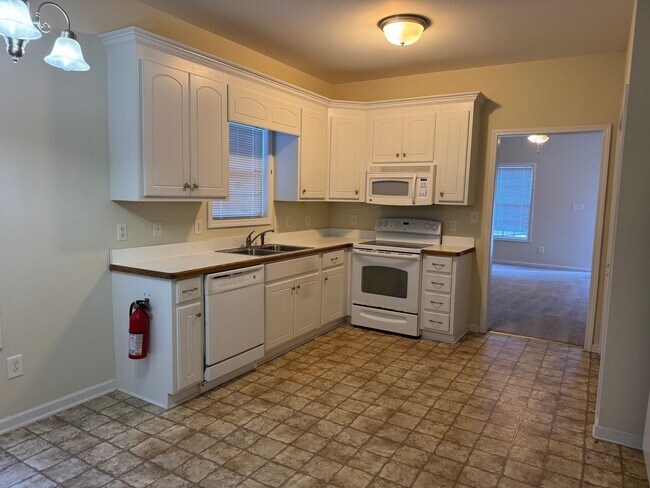 Foto del edificio - 1203 Stoneridge Ln