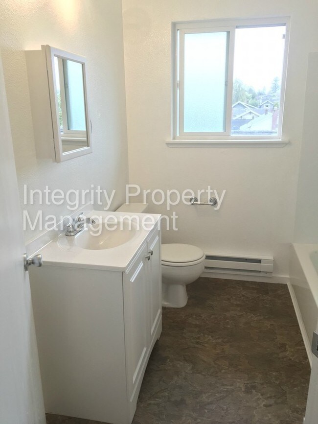 Building Photo - 3114 N 20th St