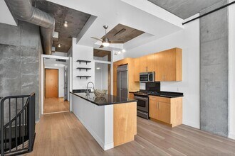 Building Photo - 1025 Island Ave