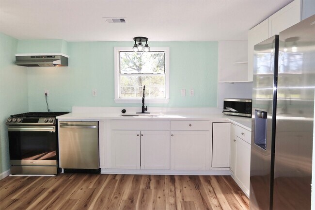 Foto del edificio - 5122 Avenue L