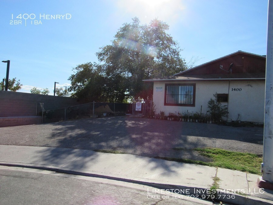 Foto principal - Cozy 2 bed 1 bath apartment!
