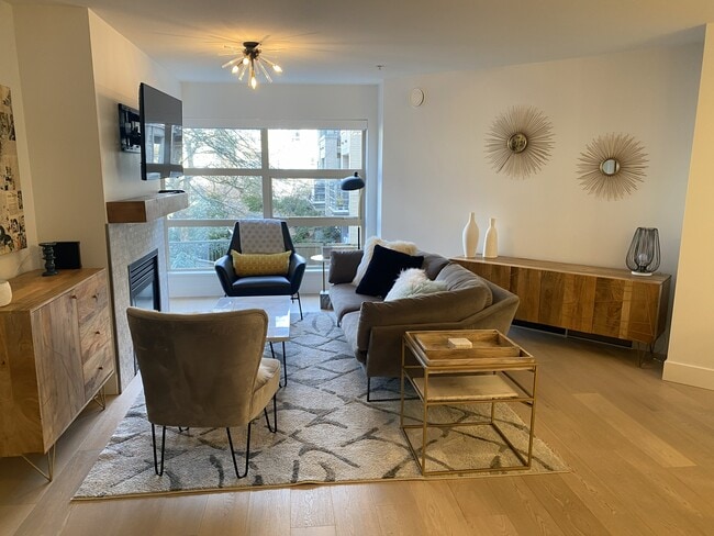 Building Photo - 9339 University Cres