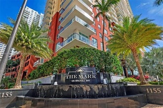 Building Photo - 1155 Brickell Bay Dr