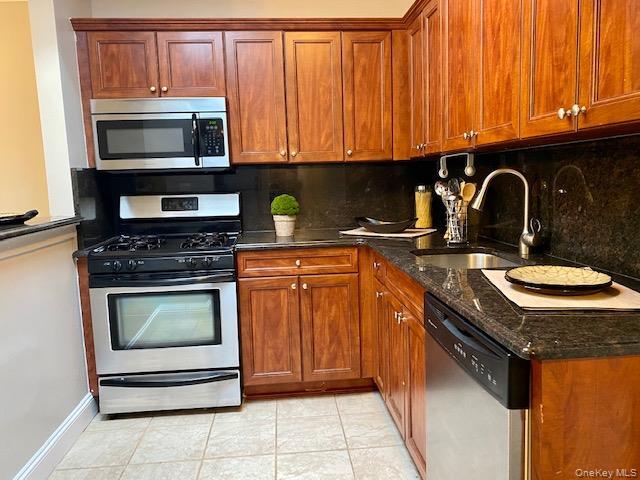 Foto del edificio - 1425 Broadway