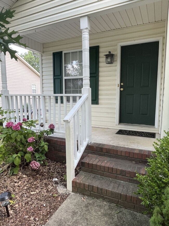 Foto del edificio - Great 3 Bed, 2 Bath Ranch home in Concord'...