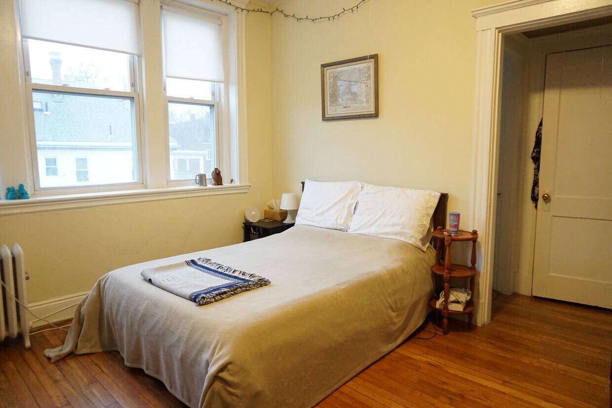 Foto principal - 220 Kelton St