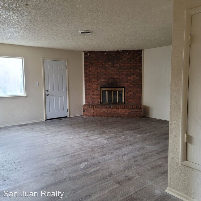 Building Photo - 2 br, 2 bath House - 1613 E 21st st