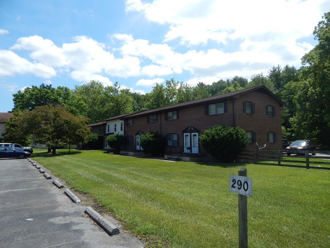 290292 Alleghany Spring Rd, Shawsville, VA 24162 Apartments in