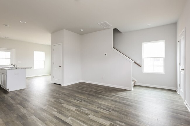 Building Photo - 121 Pendleton Place Way