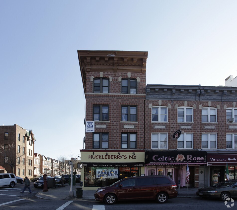 Building Photo - 8901 3rd Ave