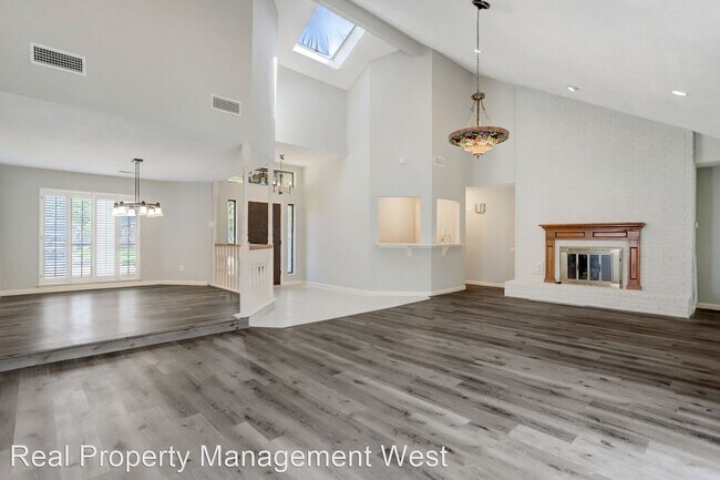 Building Photo - 4 br, 2.5 bath House - 810 Millpond Drive