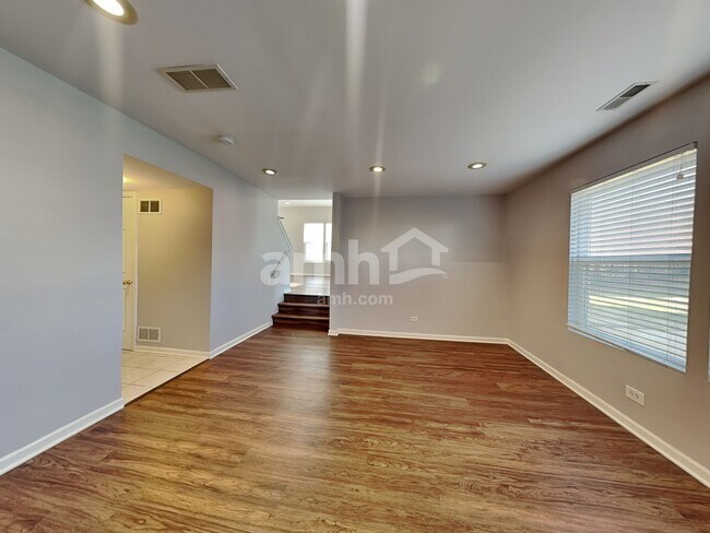 Foto del edificio - 2364 Chesapeake Bay