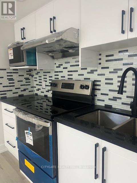 Building Photo - 10 Fermoy Rd