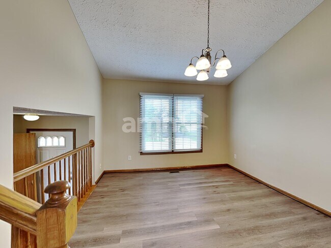 Foto del edificio - 7172 Haswell Dr