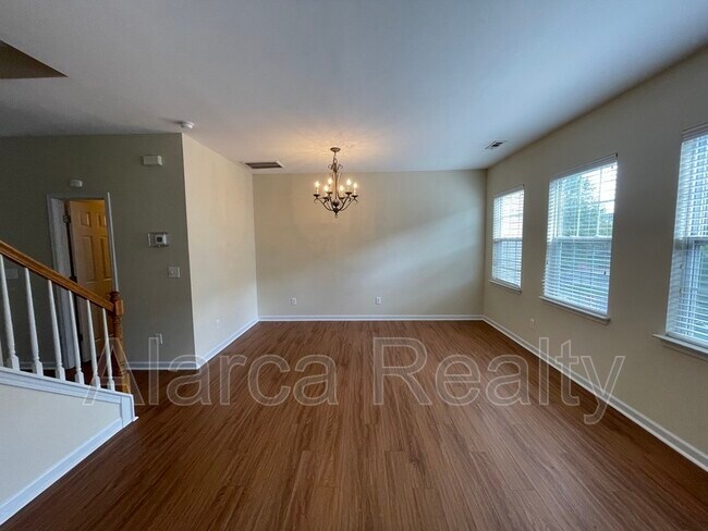 Building Photo - 9556 Kings Parade Blvd