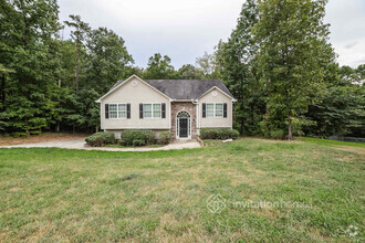 Building Photo - 45 Holly Hill Dr